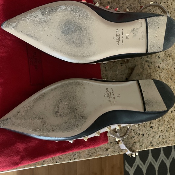 Valentino Garavani Rockstud Flats - Picture 5 of 9